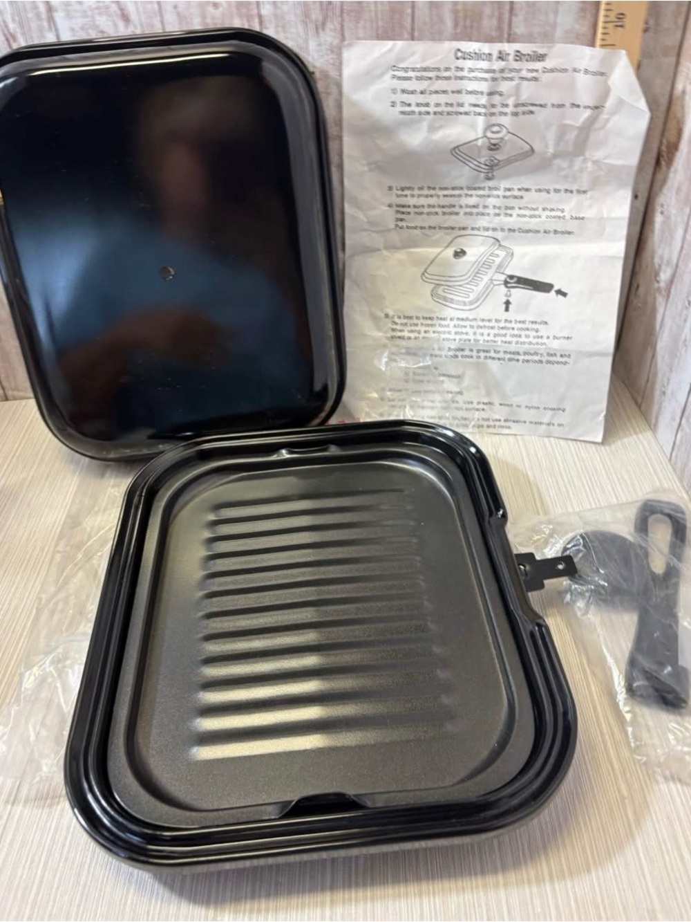 New Cushion Air Broiler Nonstick Stovetop Grill, Lid, Handle & Instructions